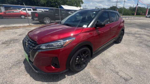 2023 Nissan Kicks SR