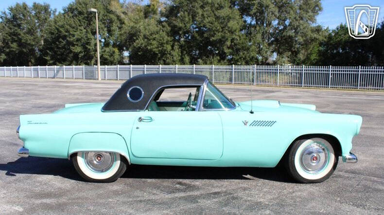 1955 Ford Thunderbird