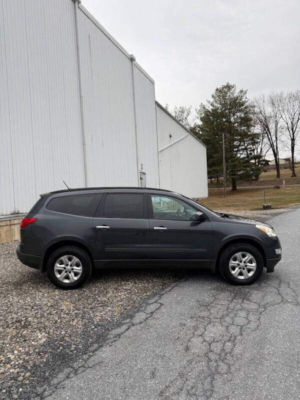 2011 Chevrolet Traverse LS