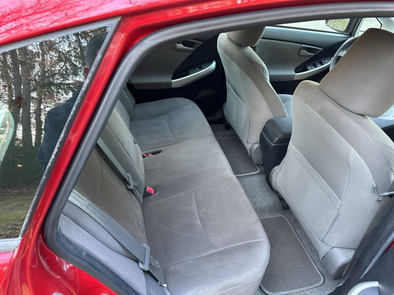 2012 Toyota Prius Two