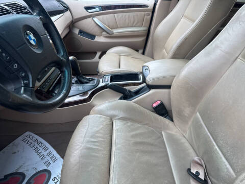 2000 BMW X5 4.4i