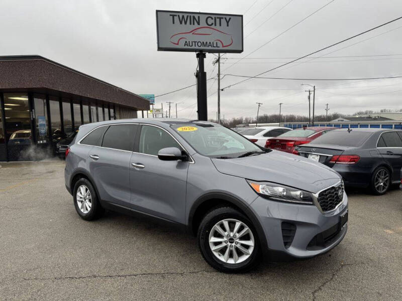 2020 Kia Sorento for sale at TWIN CITY AUTO MALL in Bloomington IL