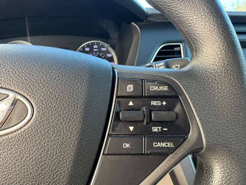 2017 Hyundai Sonata SE