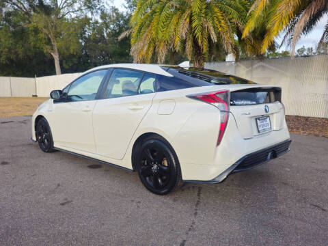 2017 Toyota Prius Four Touring