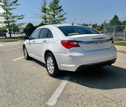 2013 Chrysler 200 LX
