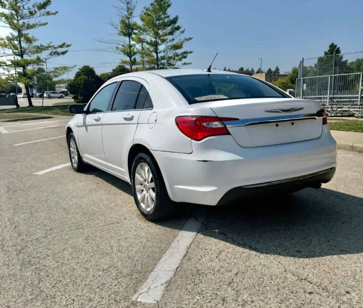2013 Chrysler 200 LX