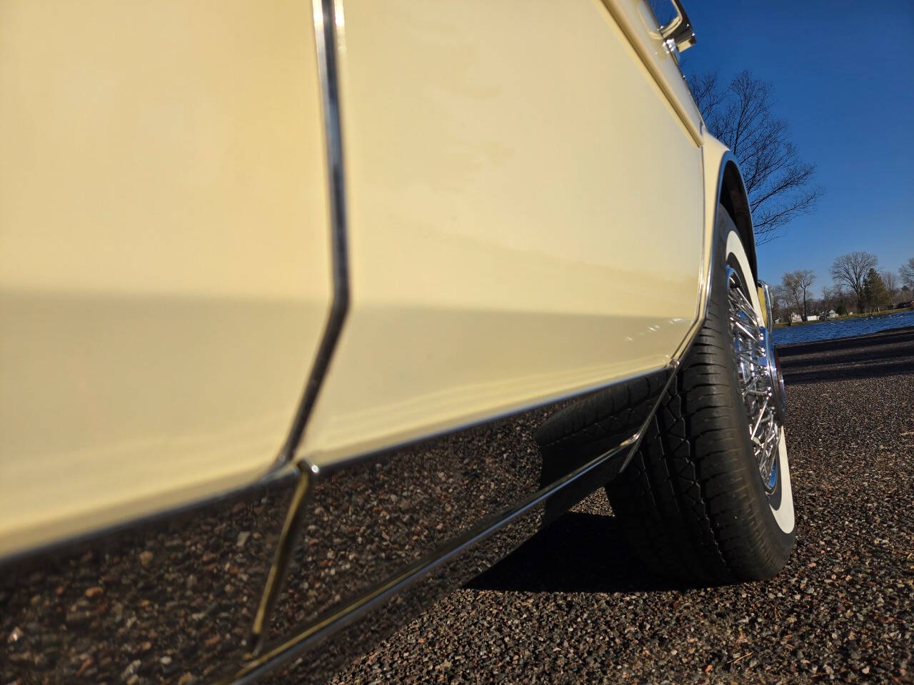 1984 Cadillac Seville 27