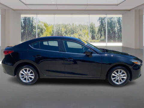 2017 Mazda MAZDA3 Sport