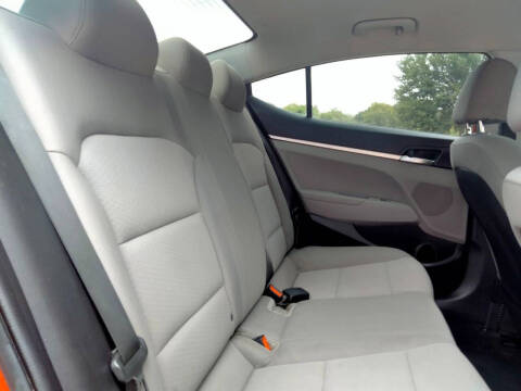 2020 Hyundai Elantra SE