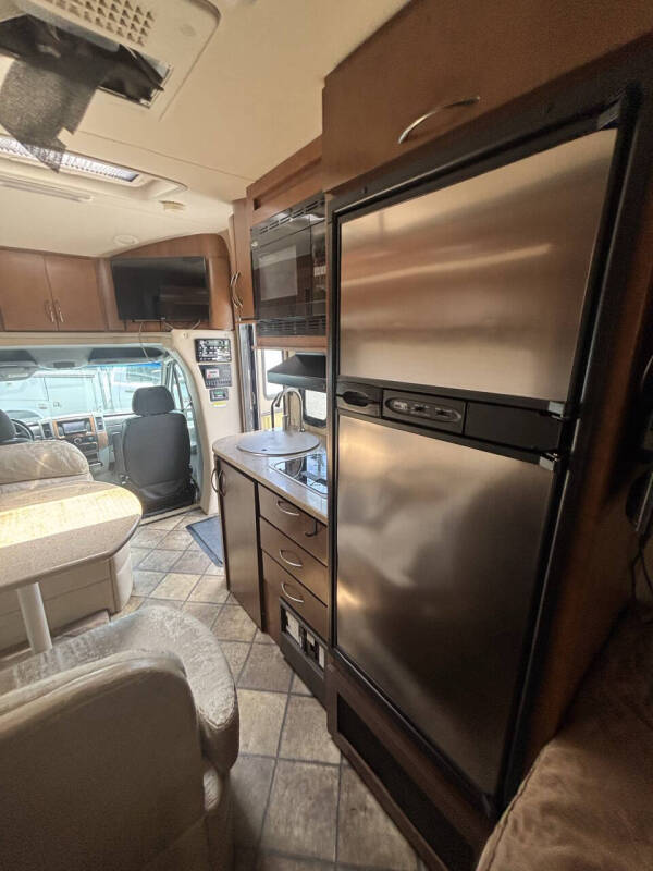 2014 Thor Motor Coach Citation 24sa