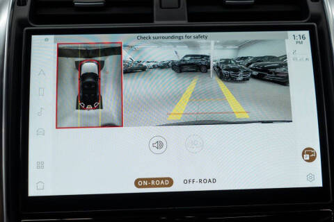 2023 Land Rover Discovery P300 S R-Dynamic