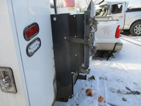 2016 Maxon Liftgate C2 Utility Box