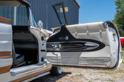 1960 Ford Thunderbird