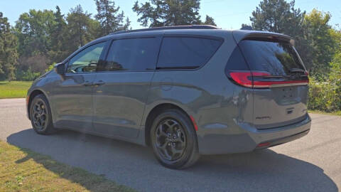 2021 Chrysler Pacifica Hybrid Limited