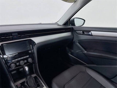 2022 Volkswagen Passat SE