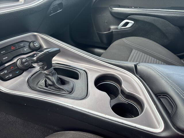 2022 Dodge Challenger SXT