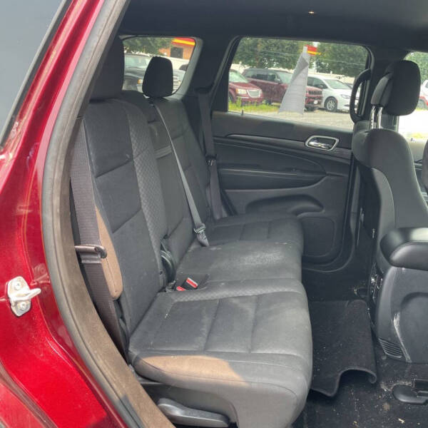 2019 Jeep Grand Cherokee Laredo E