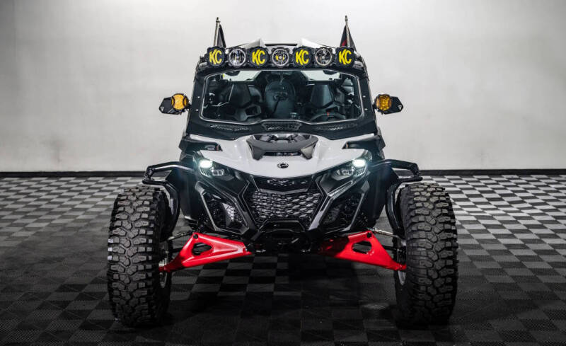 2025 Can-Am Maverick R Max