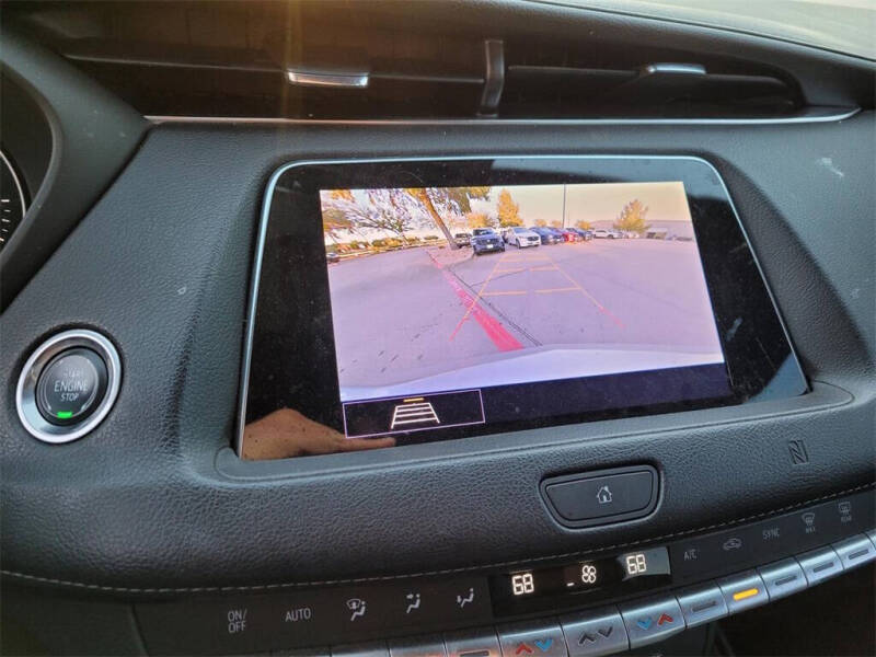 2020 Cadillac XT4 Premium Luxury