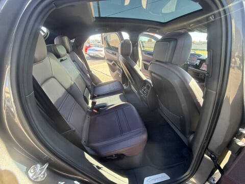 2024 Porsche Cayenne S Coupe