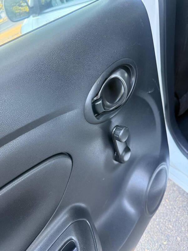 2015 Nissan Versa 1.6 S Plus