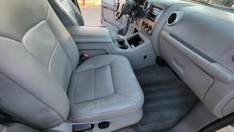 2004 Ford Expedition XLT