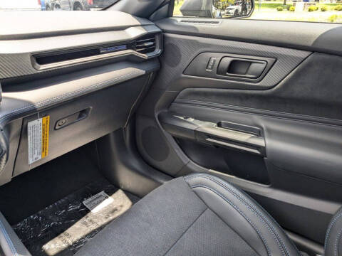 2025 Ford Mustang Dark Horse