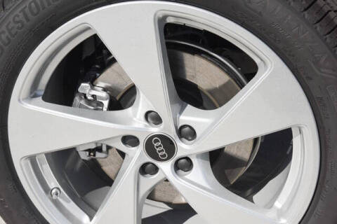 2025 Audi Q5 quattro Premium Plus TFSI