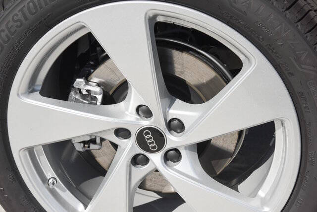 2025 Audi Q5 quattro Premium Plus TFSI