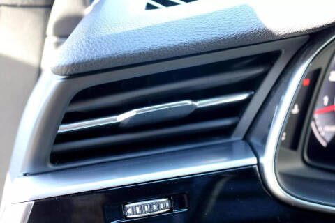 2020 Audi Q8 quattro Premium Plus 55 TFSI