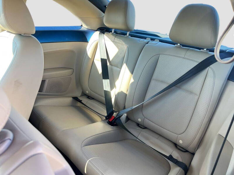 2019 Volkswagen Beetle 2.0T SE