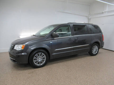 2015 Chrysler Town and Country for sale at HTS Auto Sales in Hudsonville MI