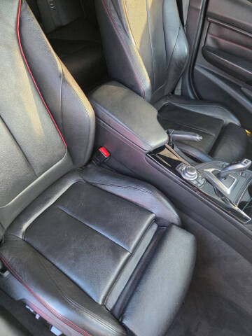 2013 BMW 3 Series 328i