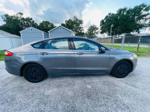 2014 Ford Fusion S