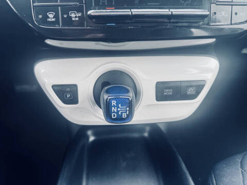 2017 Toyota Prius Two