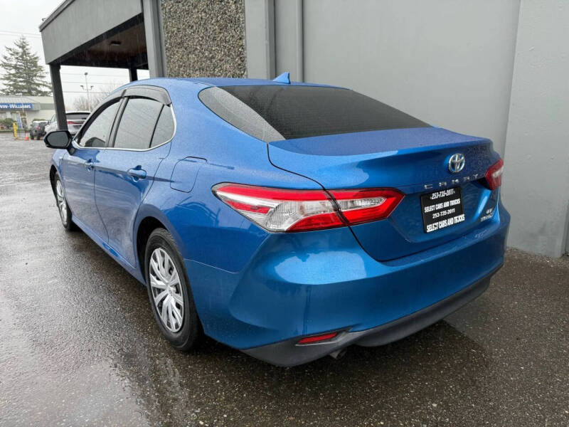 2019 Toyota Camry Hybrid LE