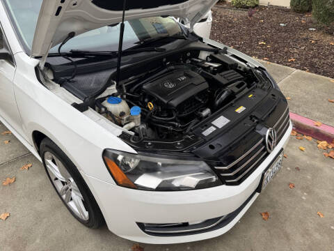 2015 Volkswagen Passat 1.8T SE