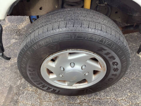 2010 Ford E-Series E-350 SD