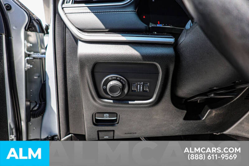 2022 Jeep Grand Cherokee Laredo