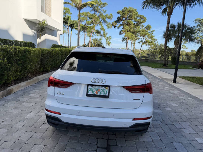 2023 Audi Q3 quattro S line Premium 45 TFSI