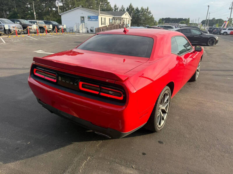2022 Dodge Challenger SXT