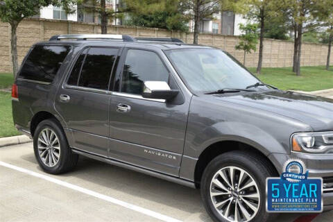 2016 Lincoln Navigator Select