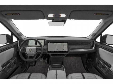 2024 Rivian R1S Adventure