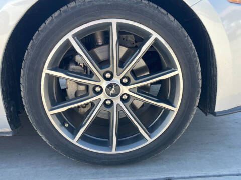 2019 Ford Mustang EcoBoost