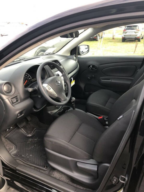 2019 Nissan Versa S Plus