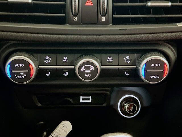 2023 Alfa Romeo Giulia Veloce