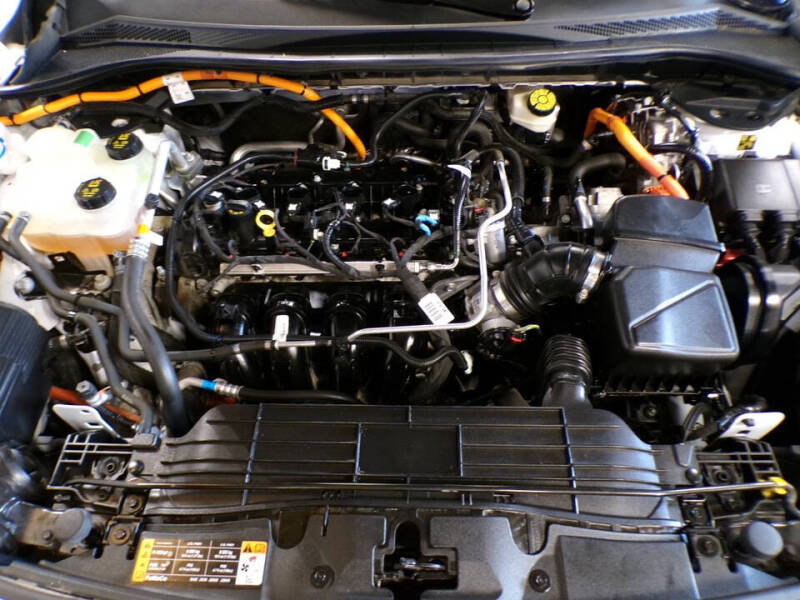 2022 Ford Escape Hybrid SEL