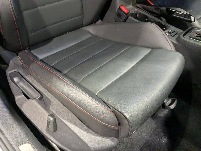 2019 Volkswagen Golf GTI SE