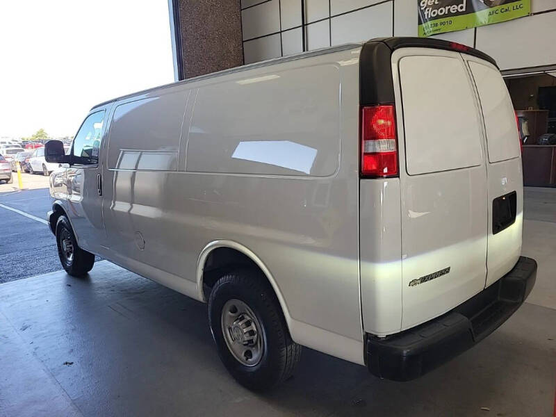 2020 Chevrolet Express 2500