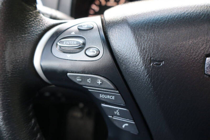 2016 Nissan Pathfinder Platinum